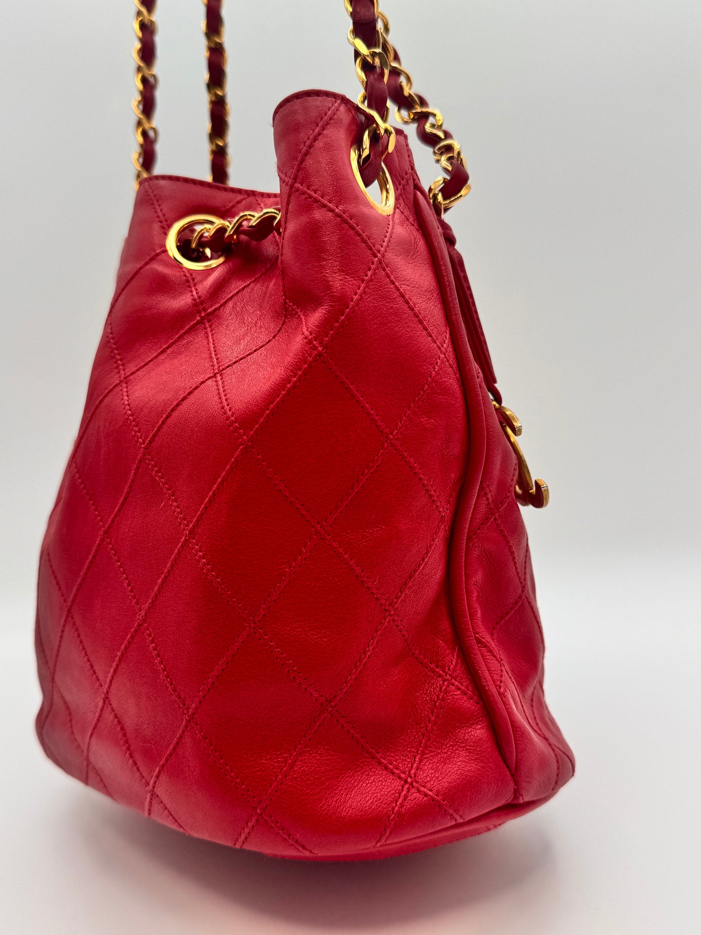 CHANEL - Lambskin Bucket Bag R1.337