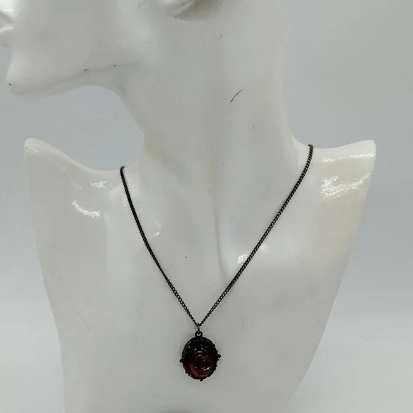 CHANEL - Pendant Necklace