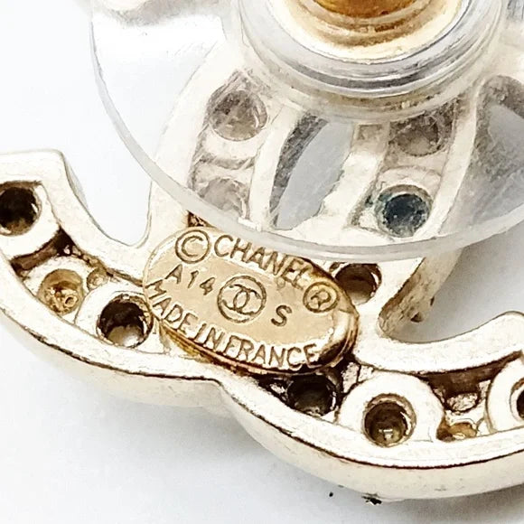 CHANEL - Earring Whites Gold