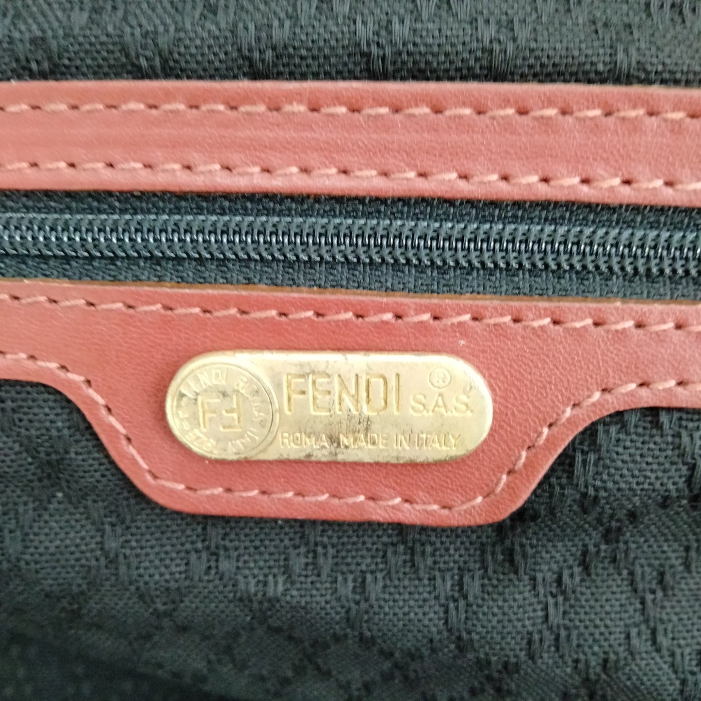 FENDI - Tavel Bag