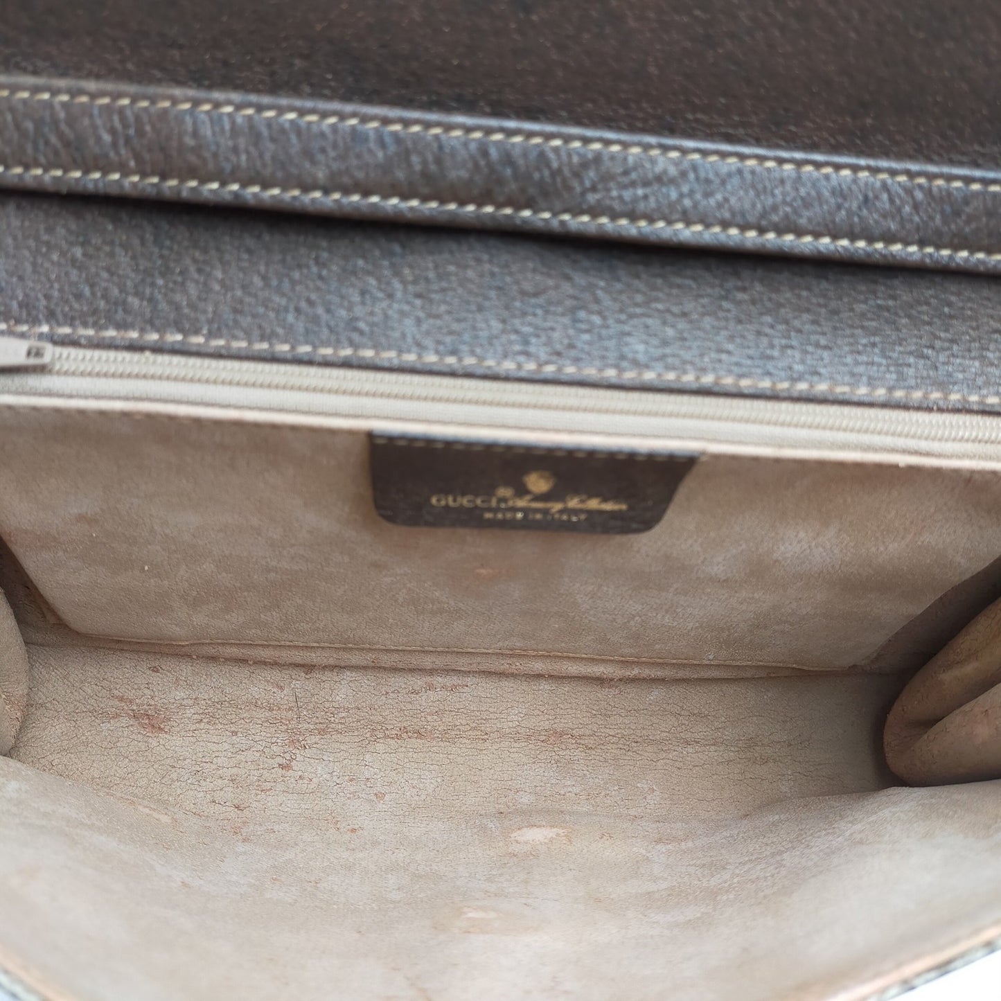 GUCCI - GG Supreme Shoulder Bag