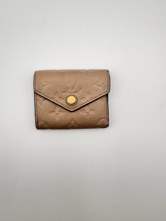 LOUIS VUITTON - Zoe Emprienete