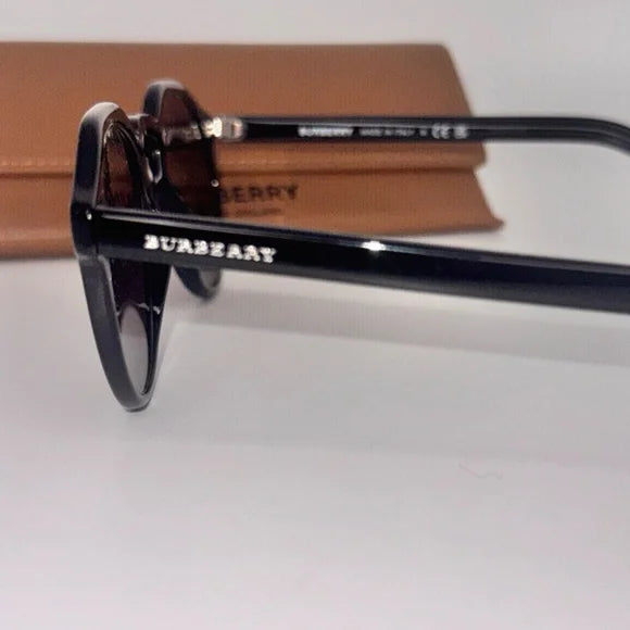 BURBERRY - Black Round Sunnies